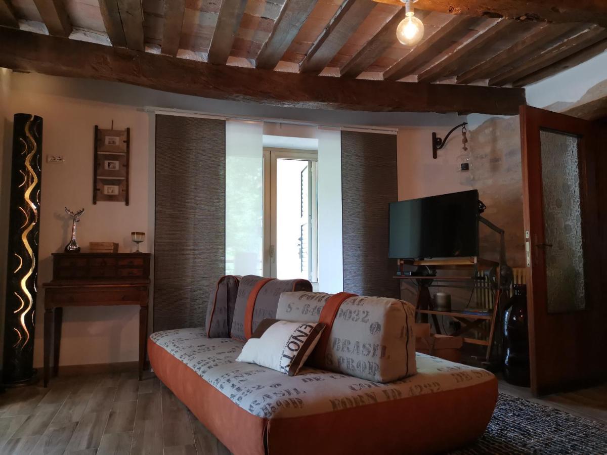 Bed & Breakfast Sentiero 54 Cantiano Luaran gambar